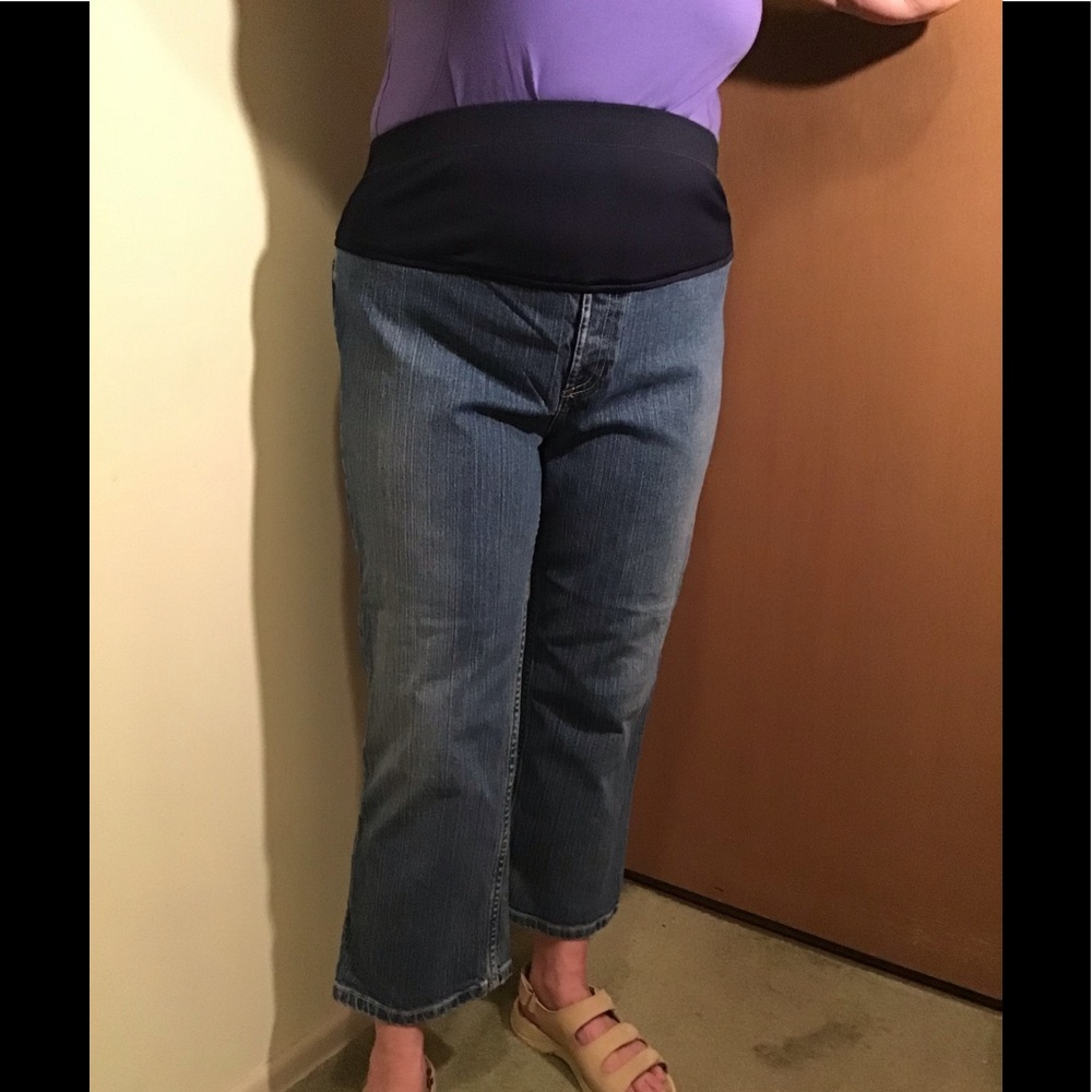 Capri jeans size L Old Navy Maternity